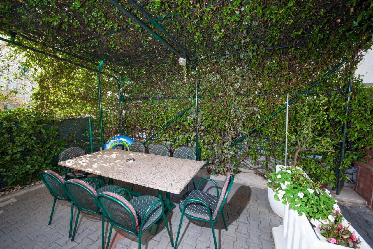 Vila Promajna 3 エクステリア 写真
