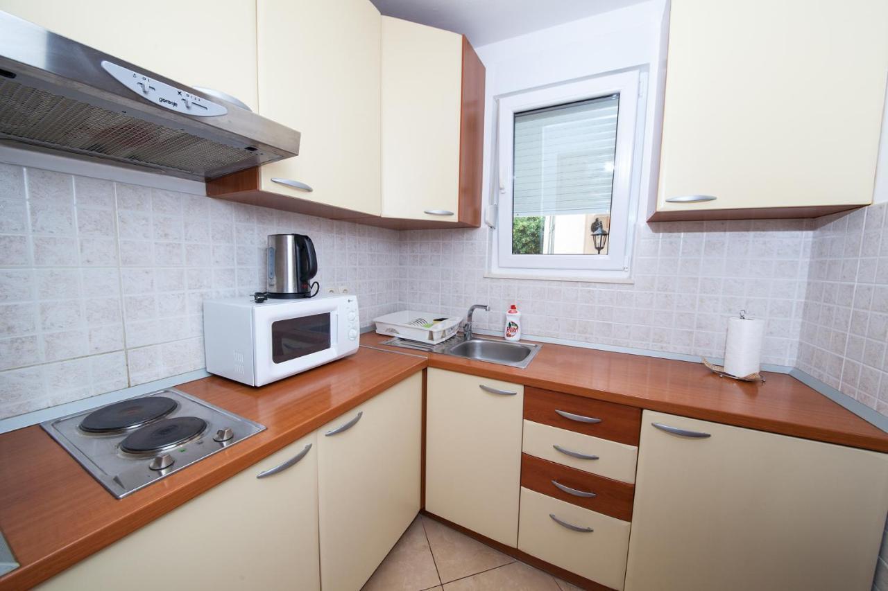 Vila Promajna 3 エクステリア 写真