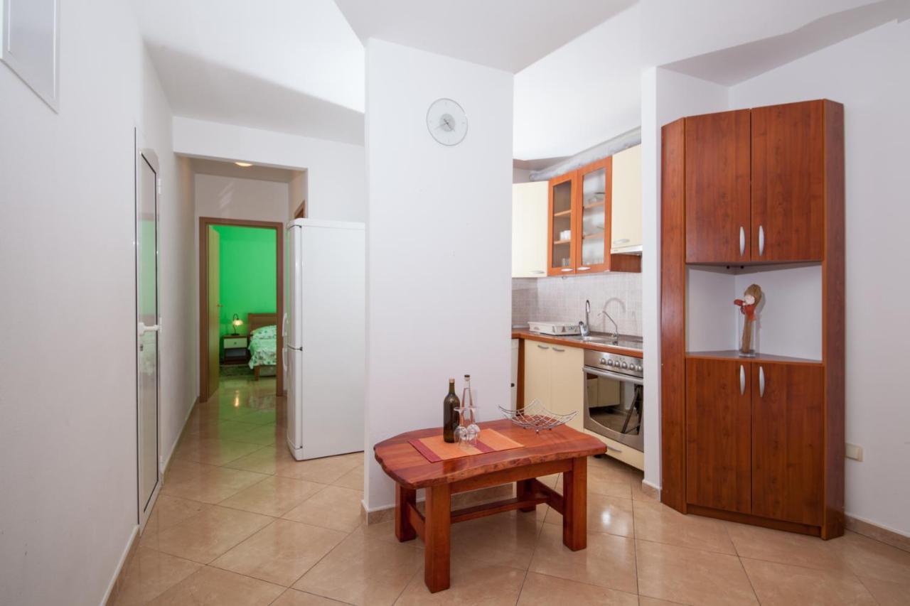 Vila Promajna 3 エクステリア 写真