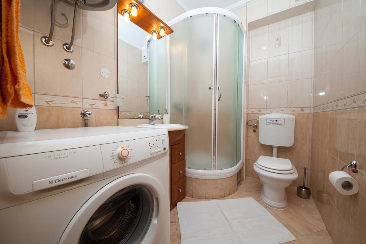 Vila Promajna 3 エクステリア 写真